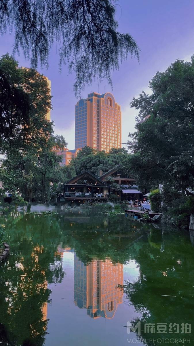 清新模特