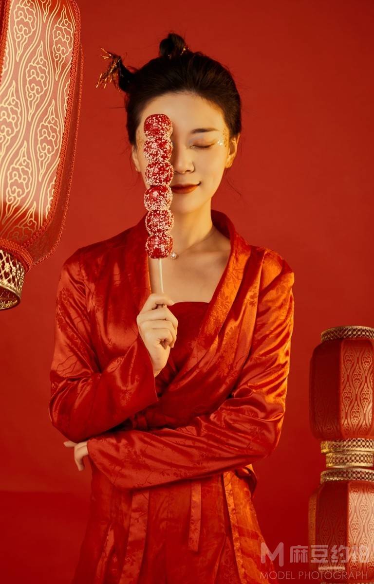 情绪模特