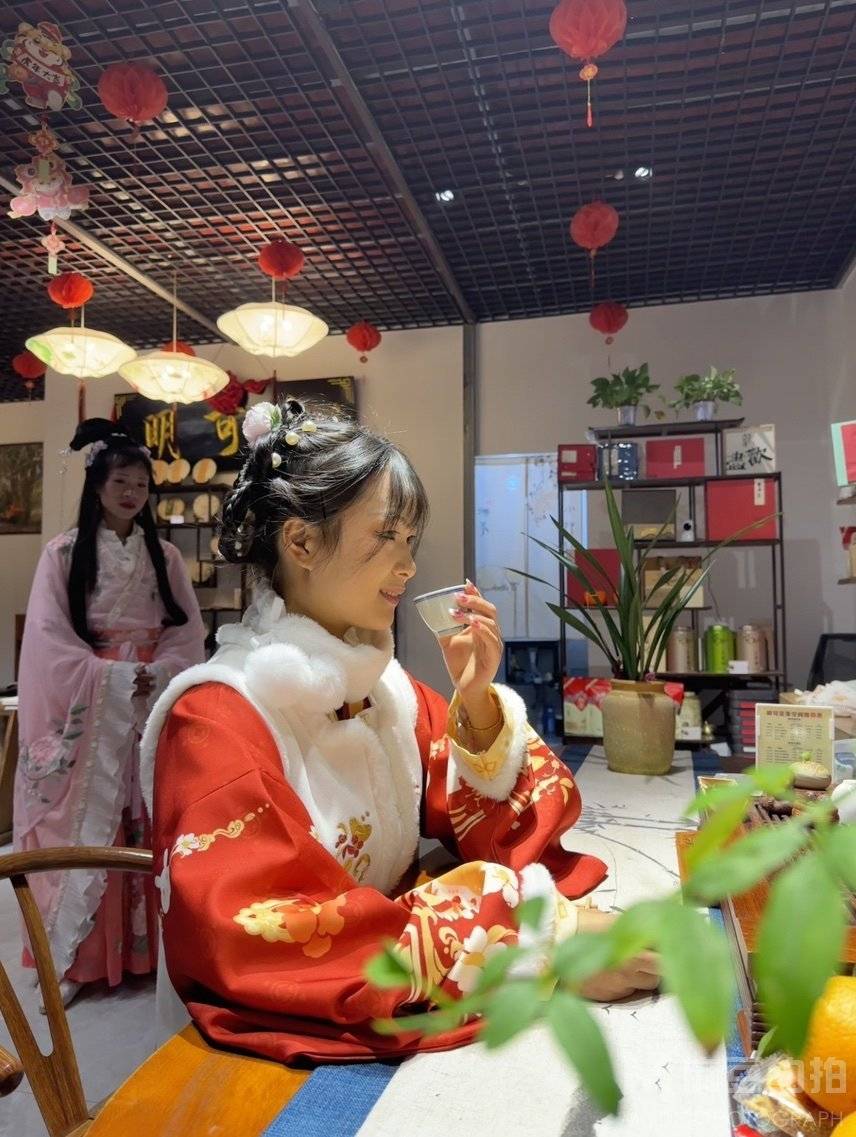 汉服模特