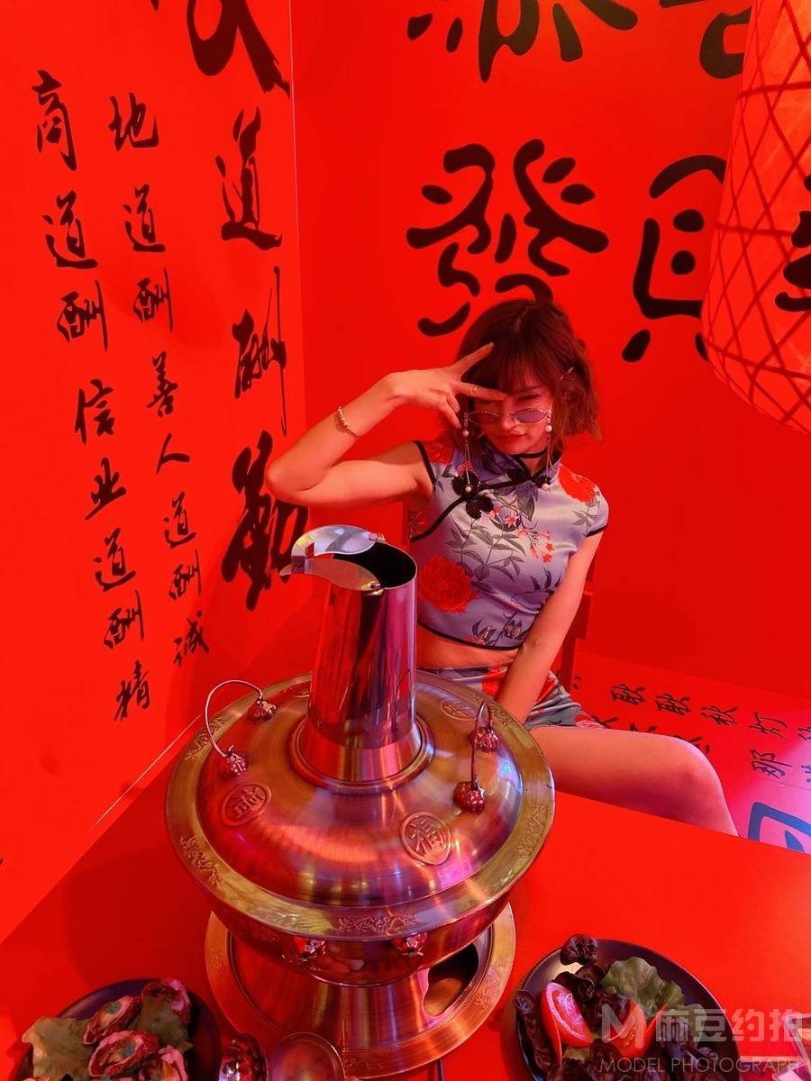 暗黑模特