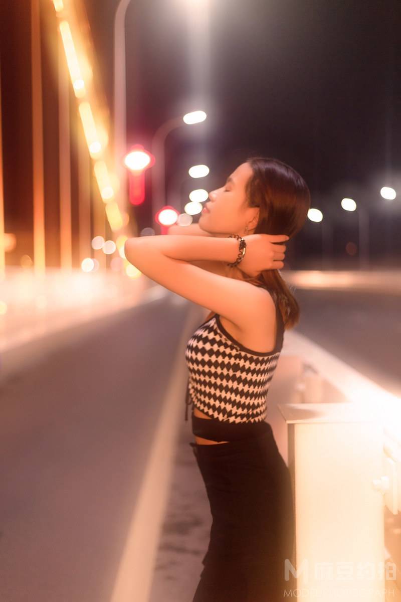 夜景模特