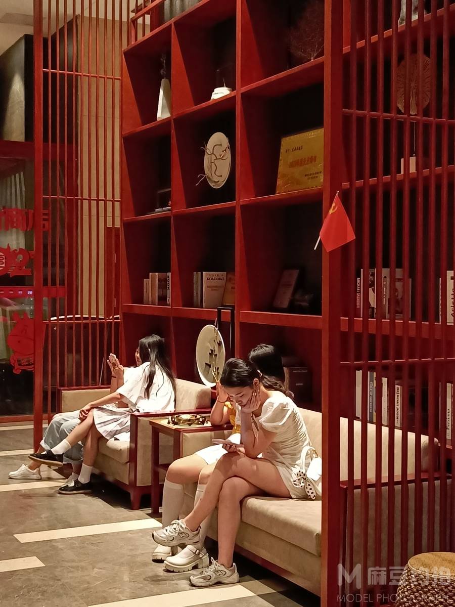 清新模特
