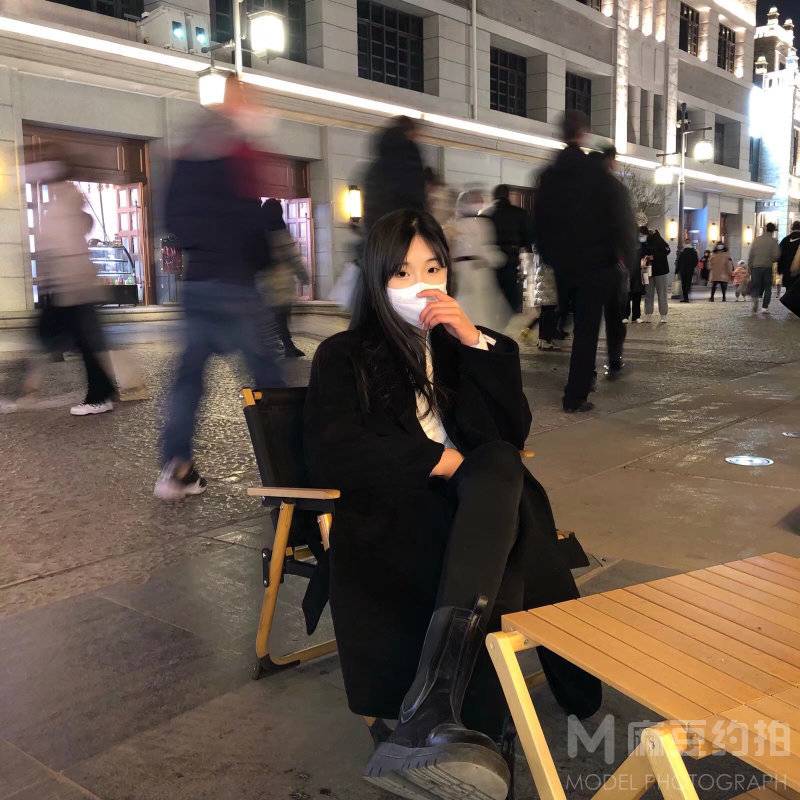 校园模特