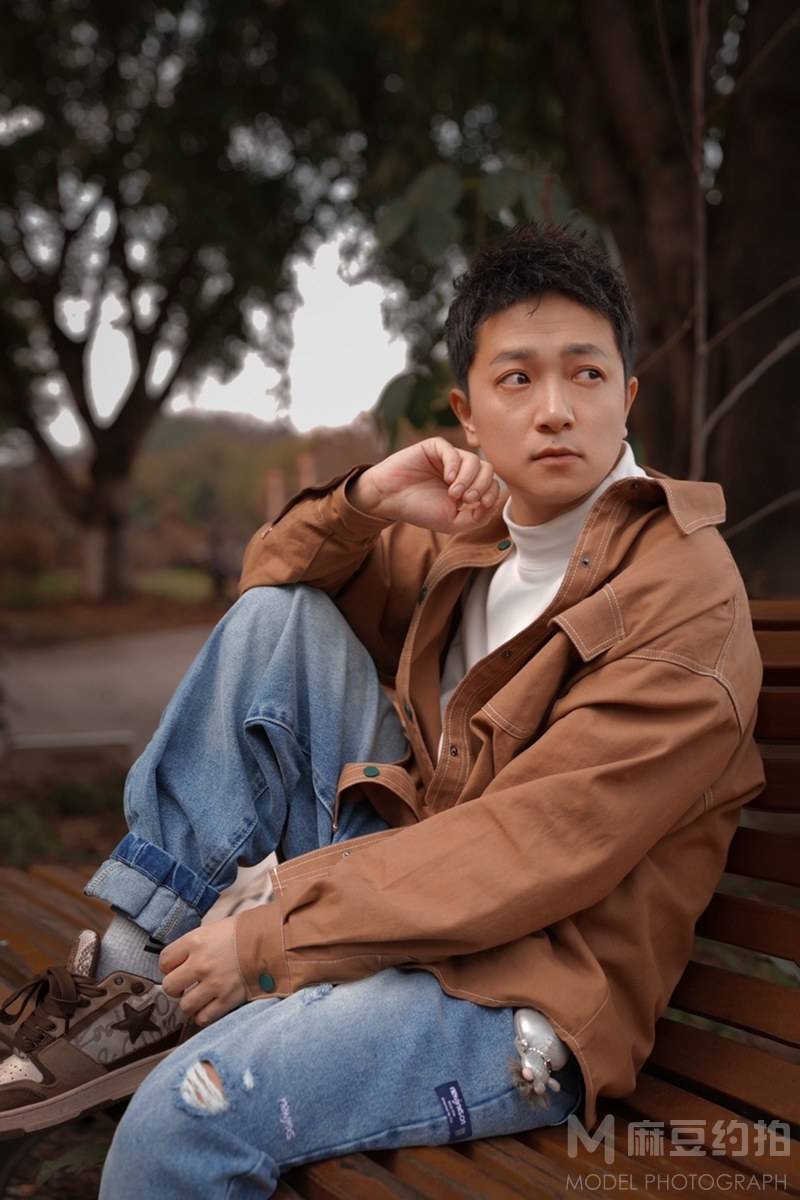 情绪模特