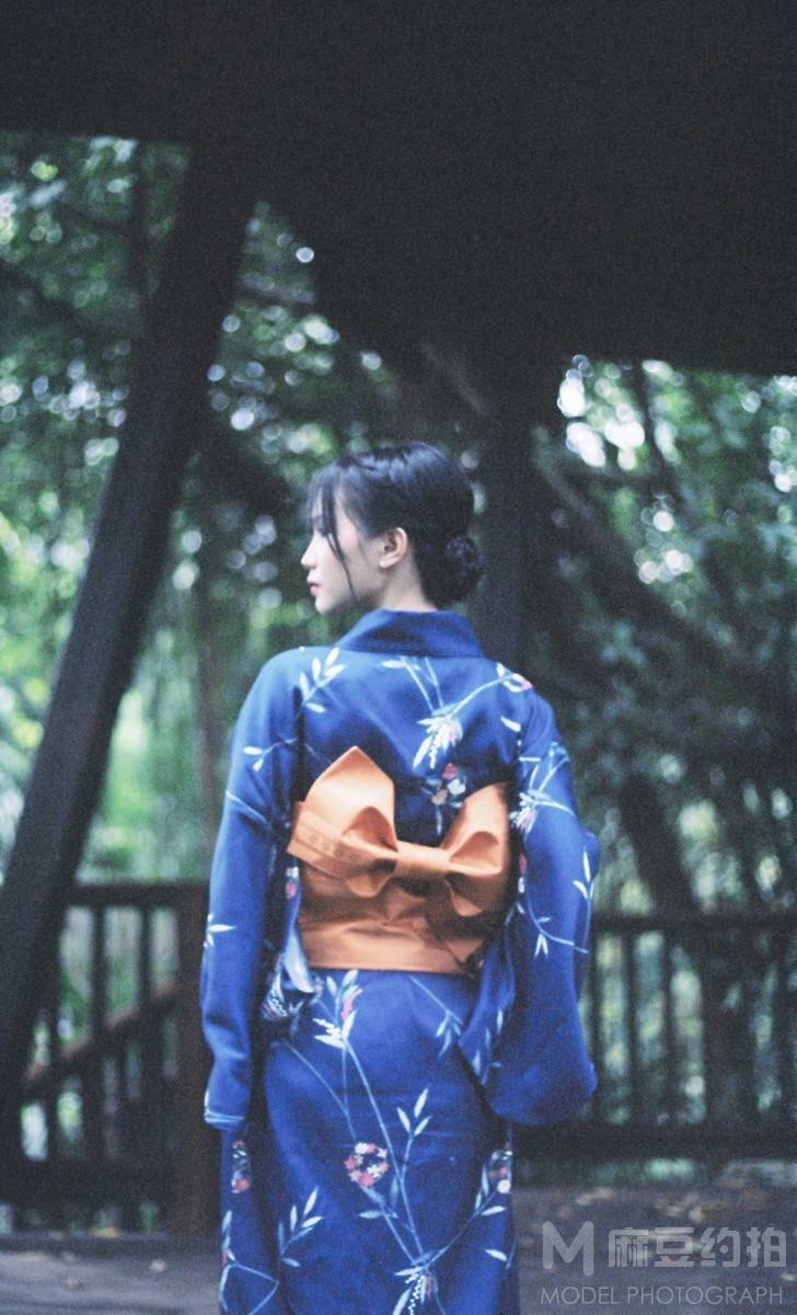 胶片模特