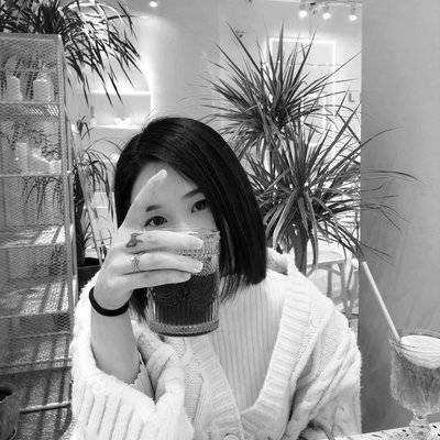 黑白模特