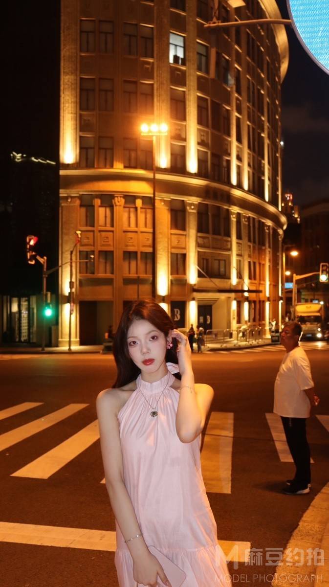 夜景模特