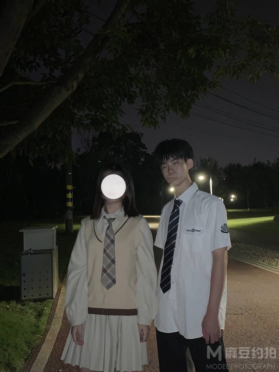 校园模特