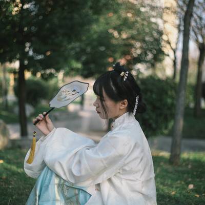 汉服模特
