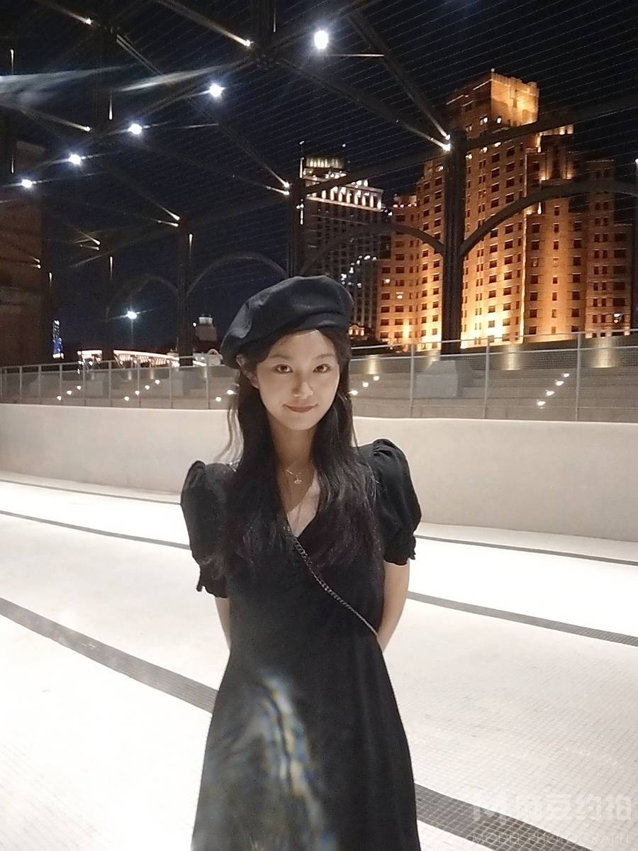 胶片模特