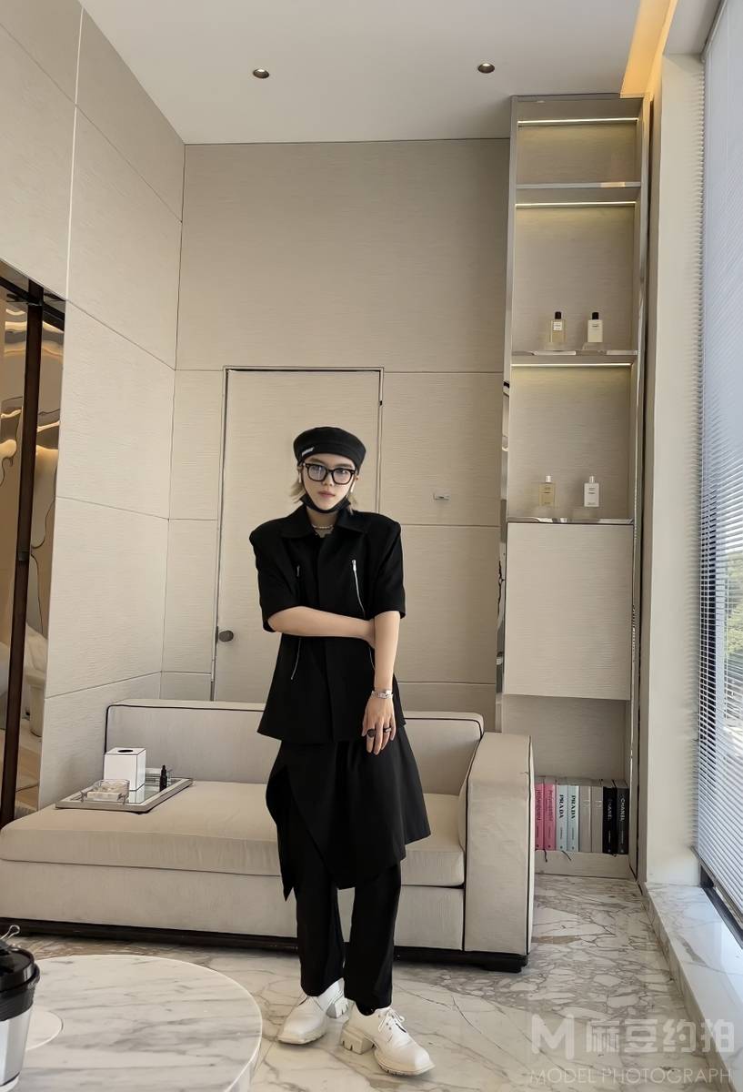 暗黑模特