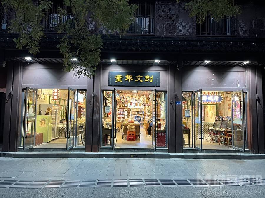 宝丽来模特