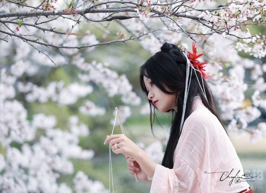 汉服模特