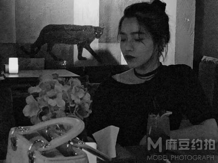 暗黑模特