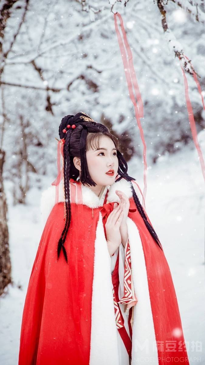 汉服模特