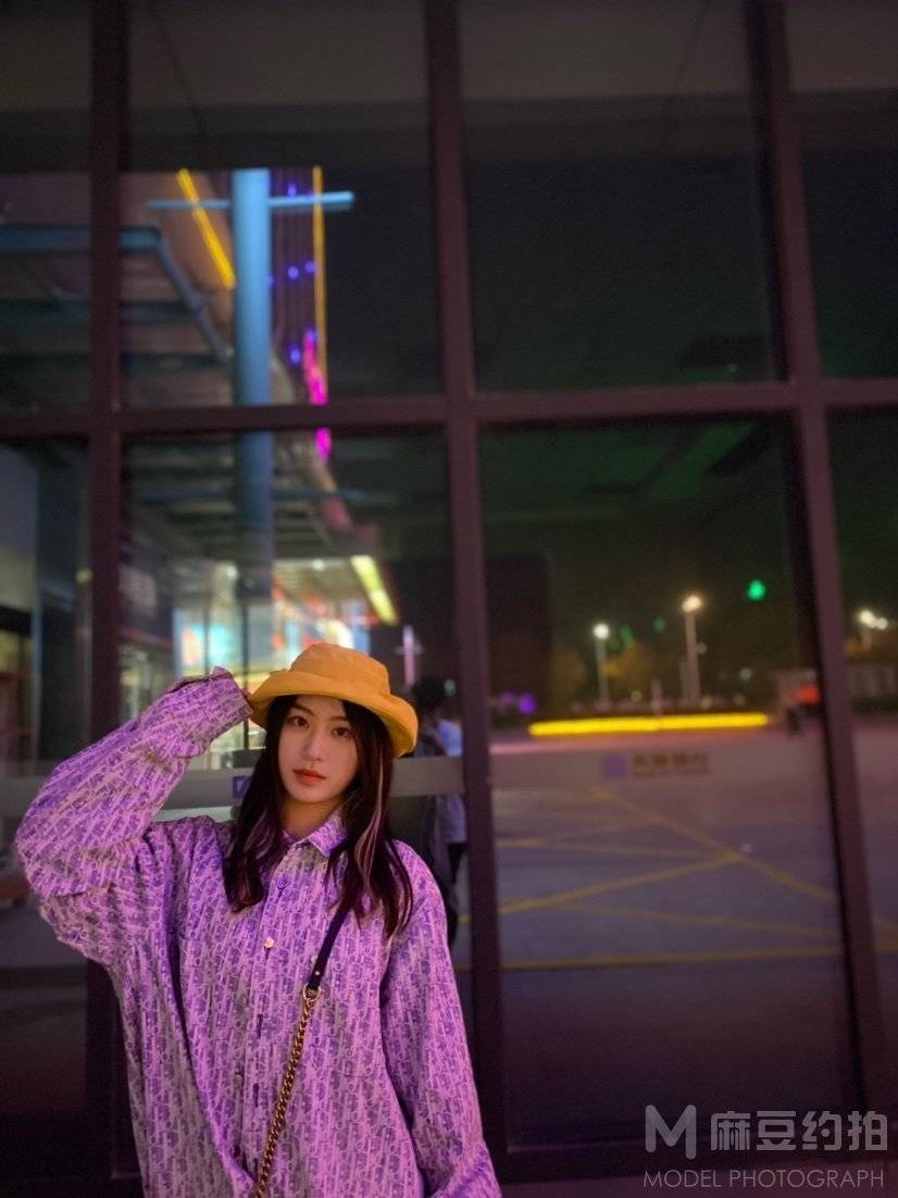 夜景模特