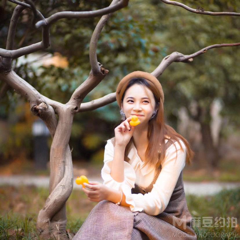 情绪模特