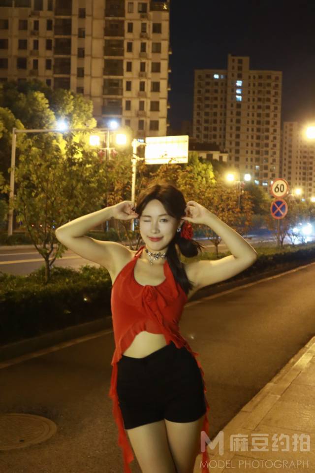 夜景模特