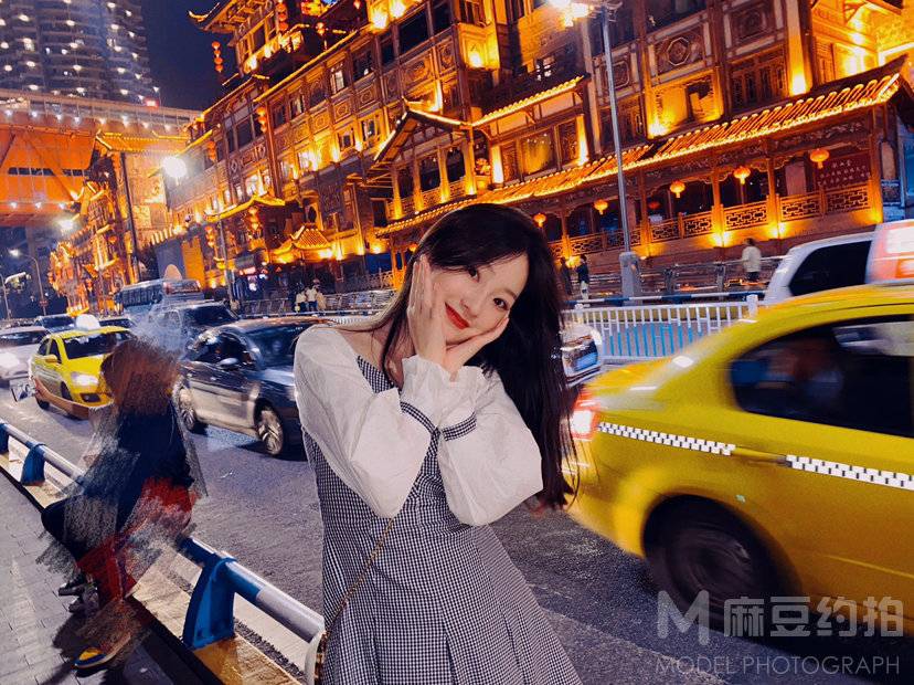 夜景模特