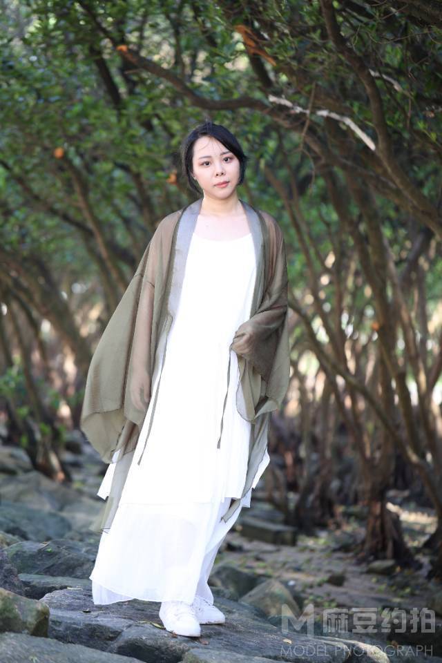 汉服模特
