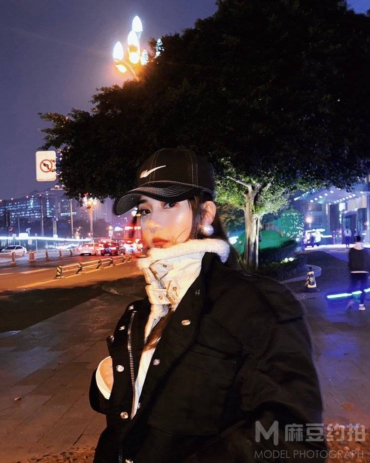夜景模特