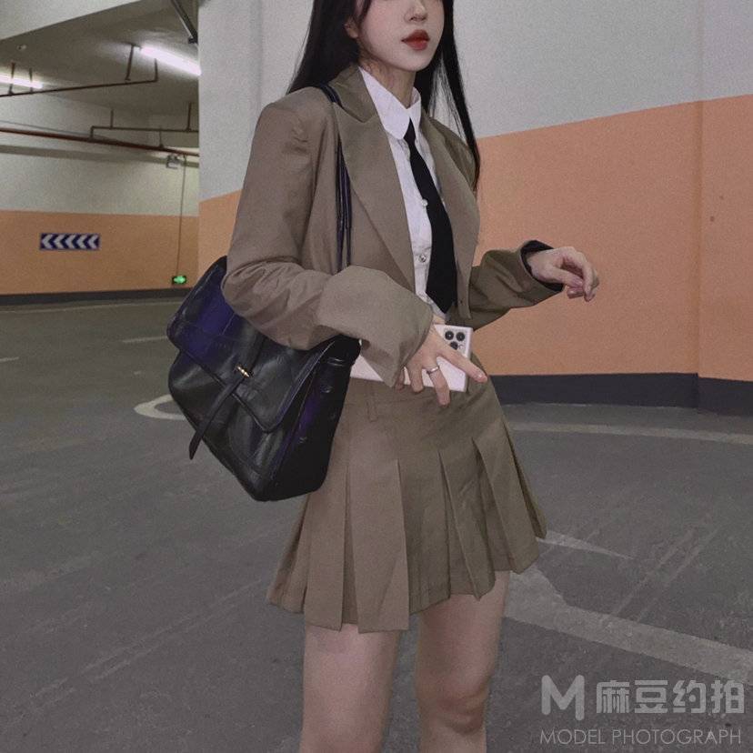 校园模特