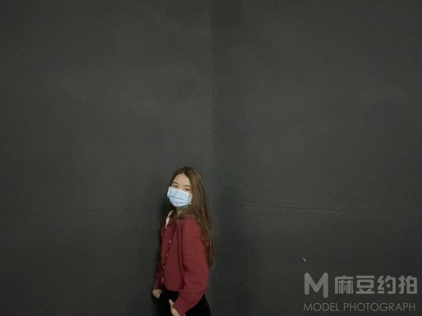 黑白模特