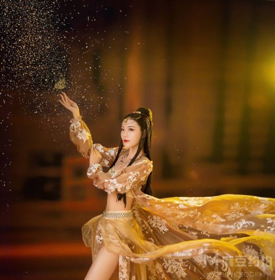 民国模特