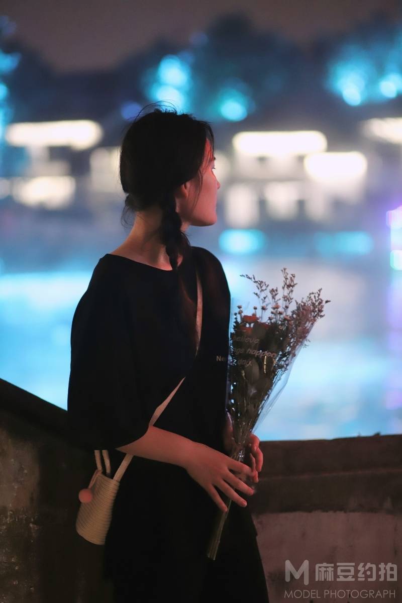 夜景模特