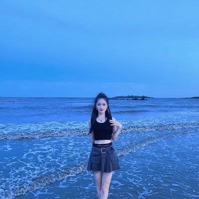 黑白模特