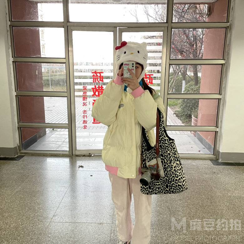 校园模特