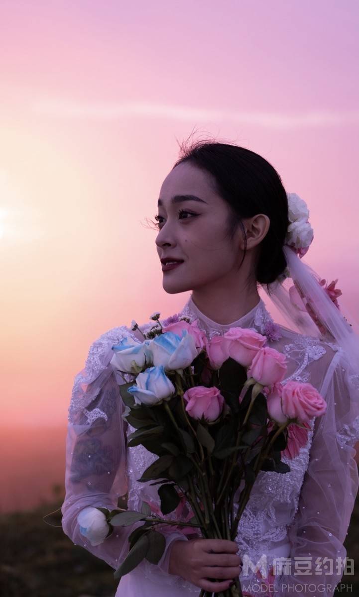 黑白模特