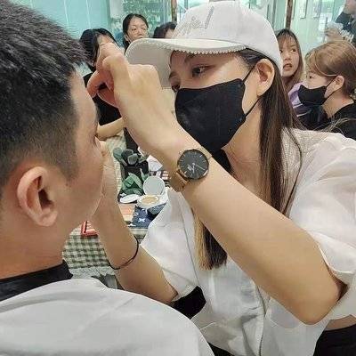 妆容模特