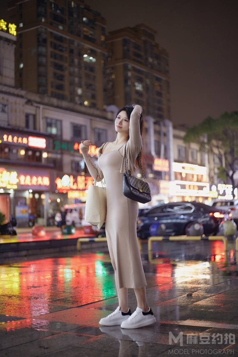 夜景模特