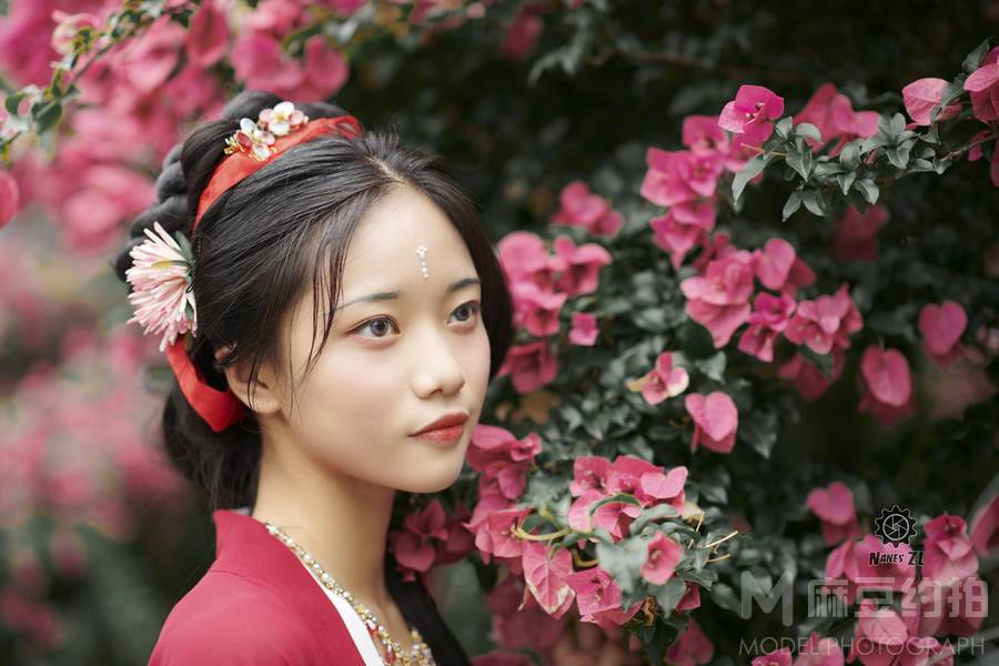 汉服模特
