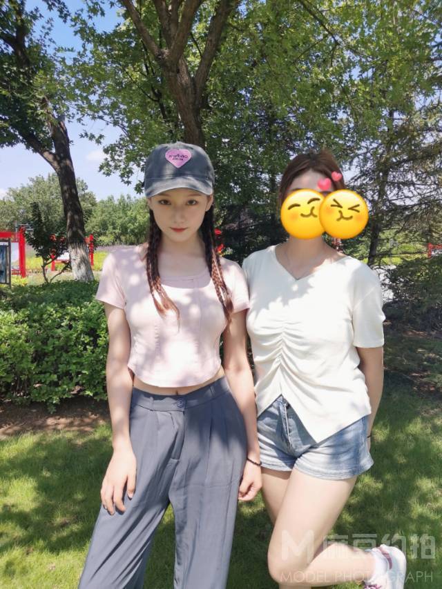 校园模特
