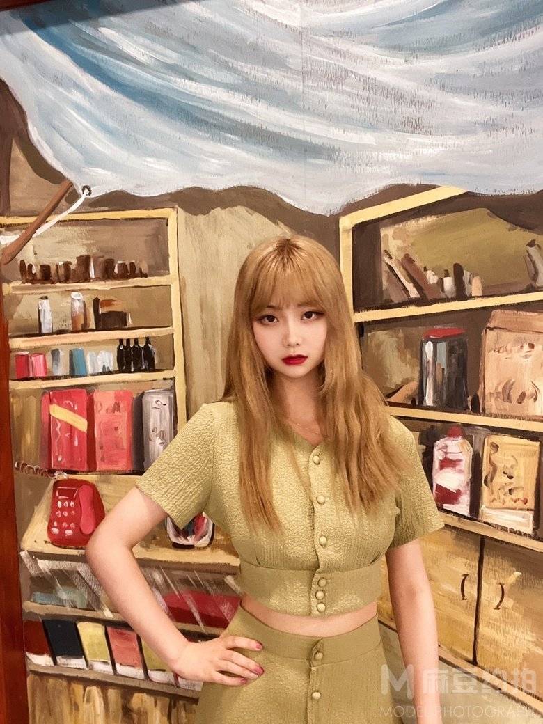 少女模特