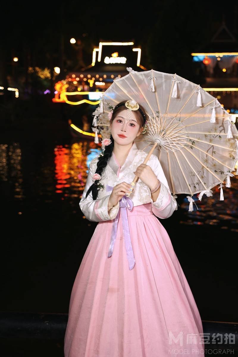 校园模特