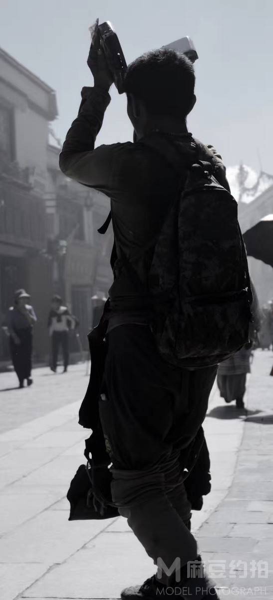 黑白模特