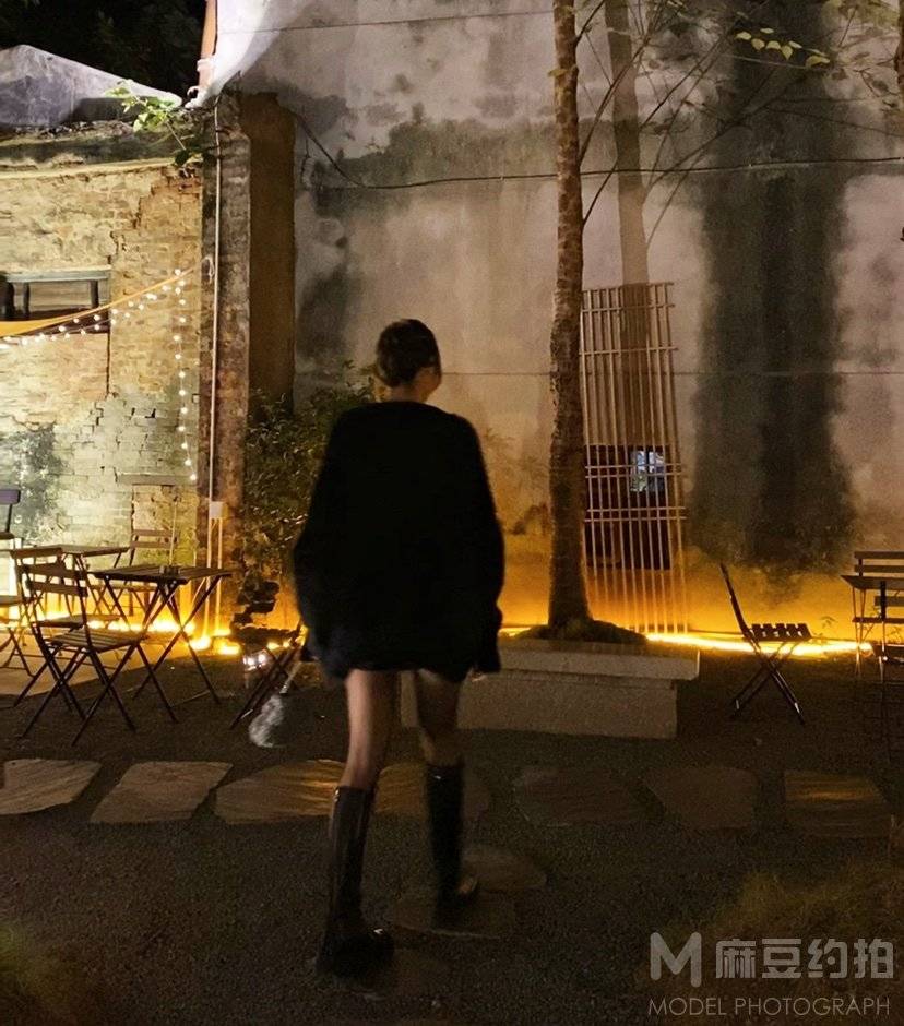 黑白模特