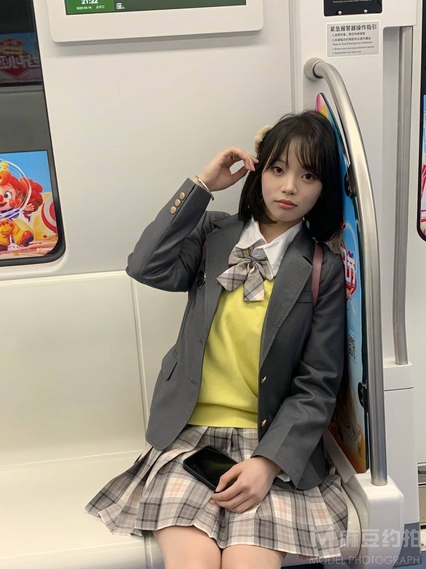 校园模特