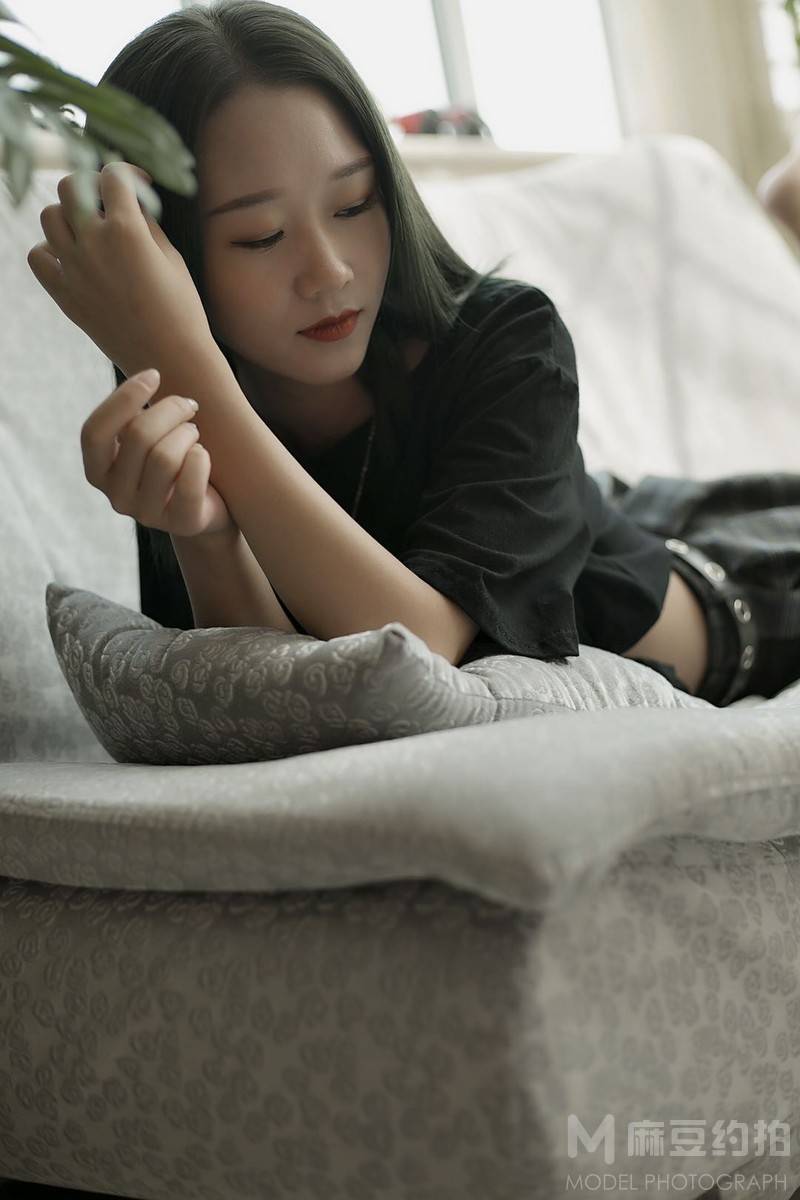 黑白模特