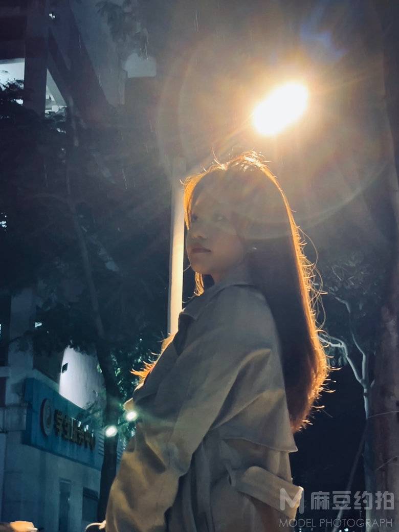 夜景模特