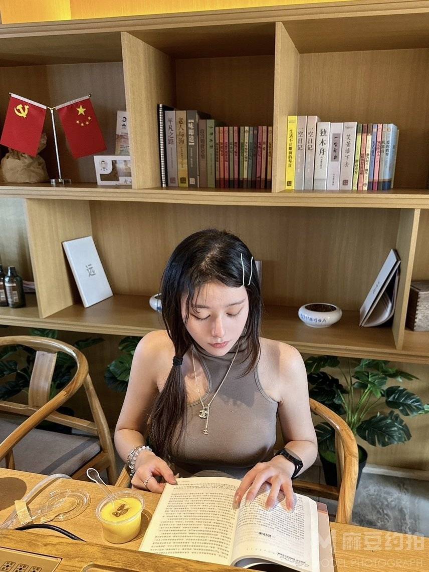 纪实模特