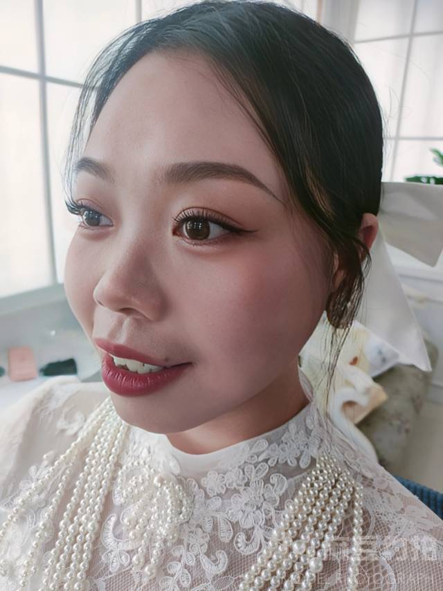 妆容模特