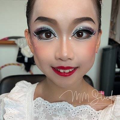 妆容模特