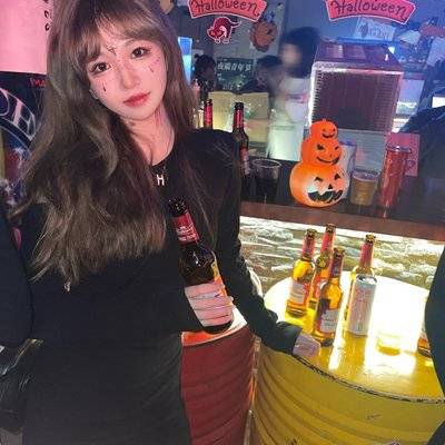 黑白模特