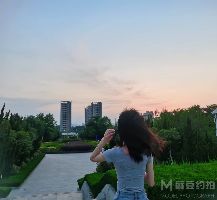 校园模特