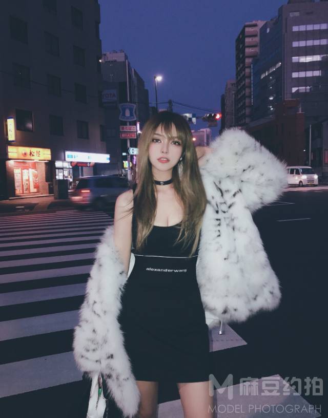 夜景模特