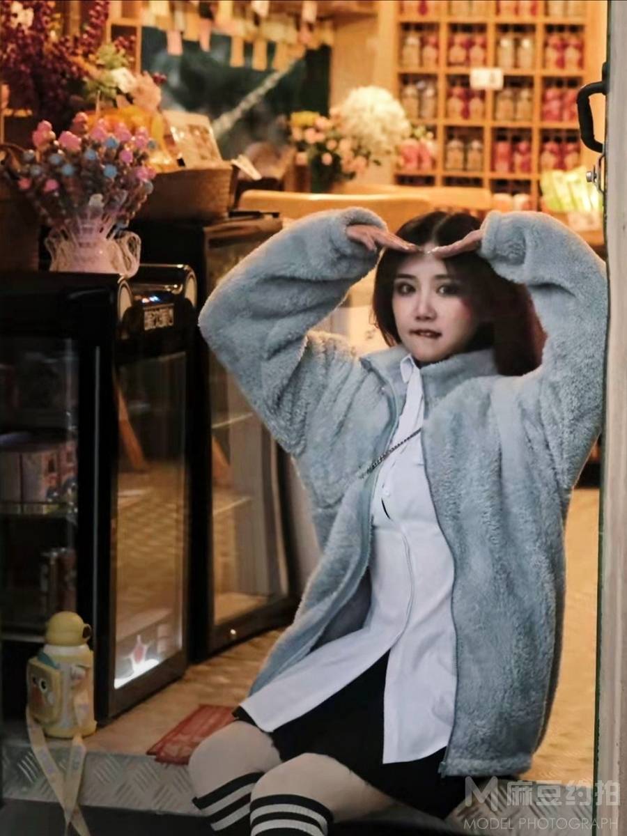 情绪模特
